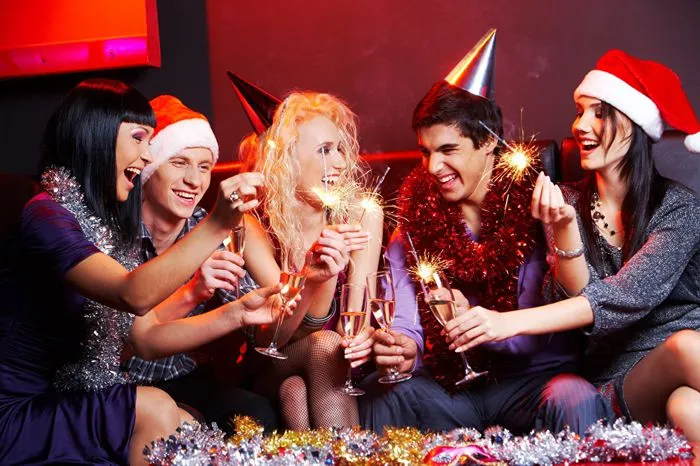 как загадать желание на новый год с шампанским на любовь