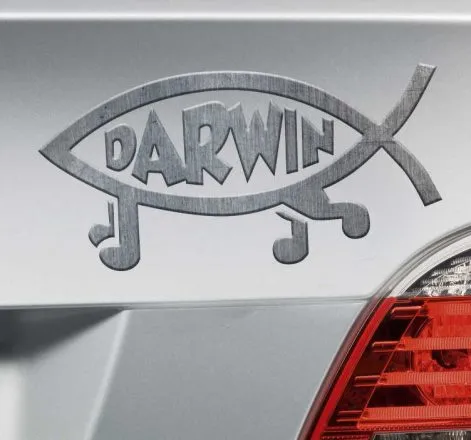 Знак рыбы и надпись Дарвин.