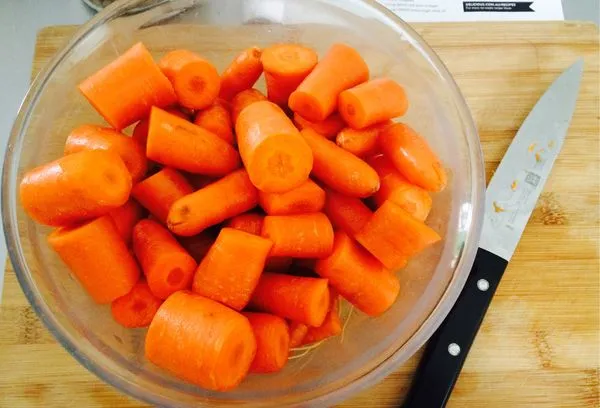 морковь в стеклянной посуде