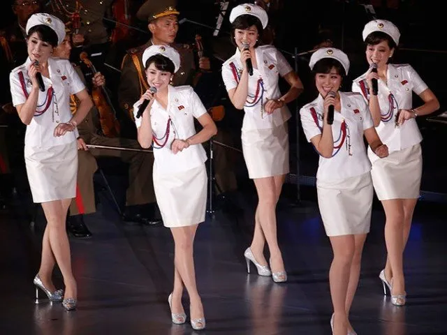 Участницы северокорейского музыкального ансамбля