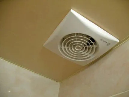 Размещение вентиляционного отверстия в натяжном потолке