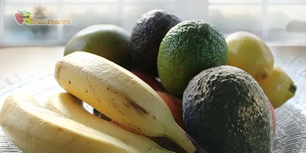 Как правильно выбрать спелый и вкусный авокадо