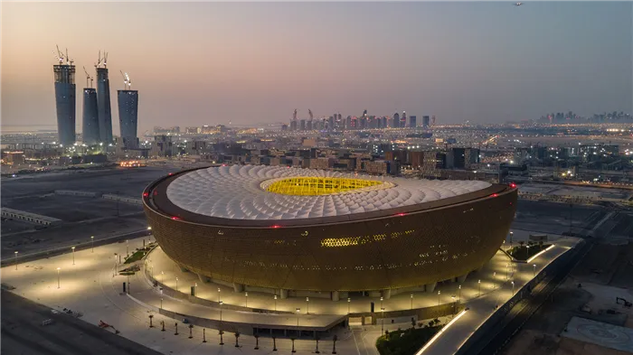 Стадион в Лусаиле, городе, специально построенном к Чемпионату мира по футболу 2022 