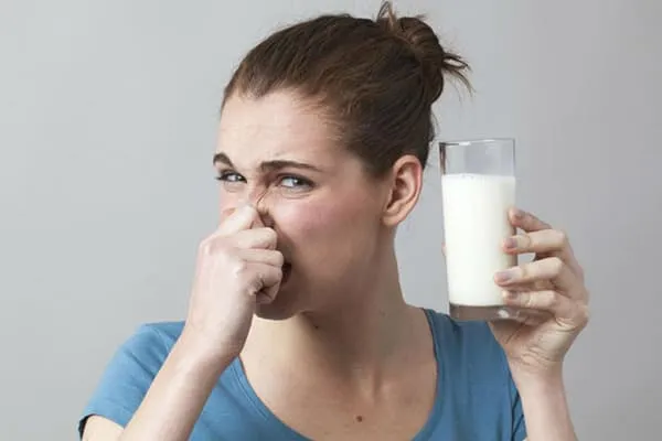Молоко против запаха чеснока