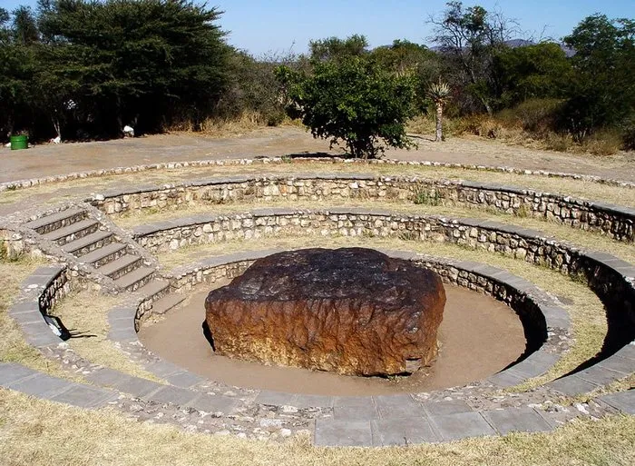 Метеорит Гоба - самый большой метеорит (Намибия)