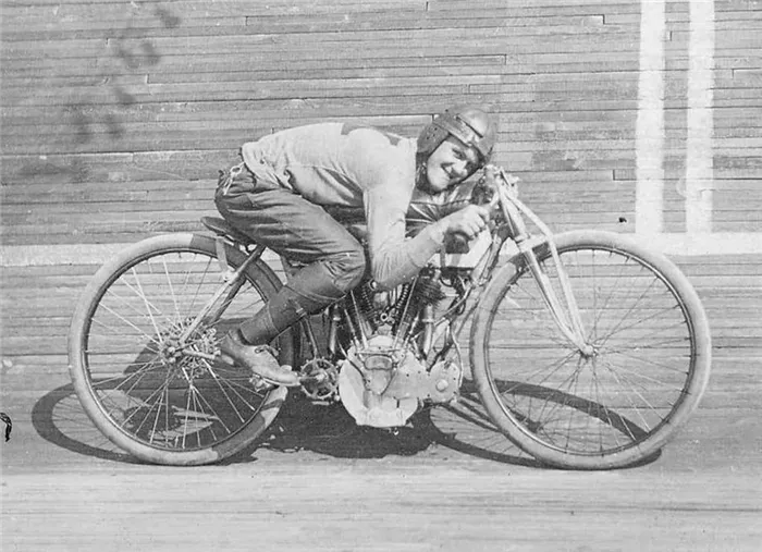 Прототип первого мотоцикла Harley Davidson