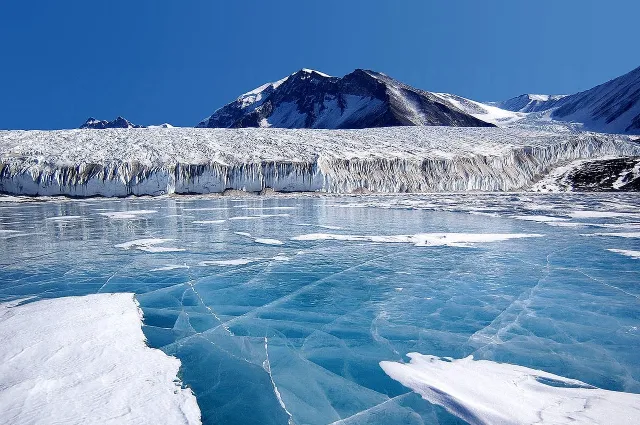 Антарктида - самое холодное место на Земле.