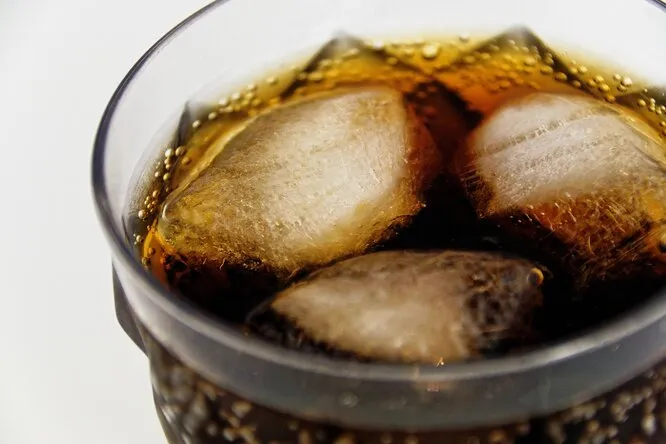 Есть ли реальная разница между вкусами Coca-Cola и Pepsi: великая война брендов