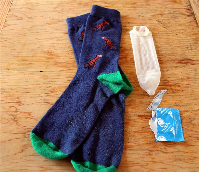необычные способы использования презервативов, использование презервативов в быту